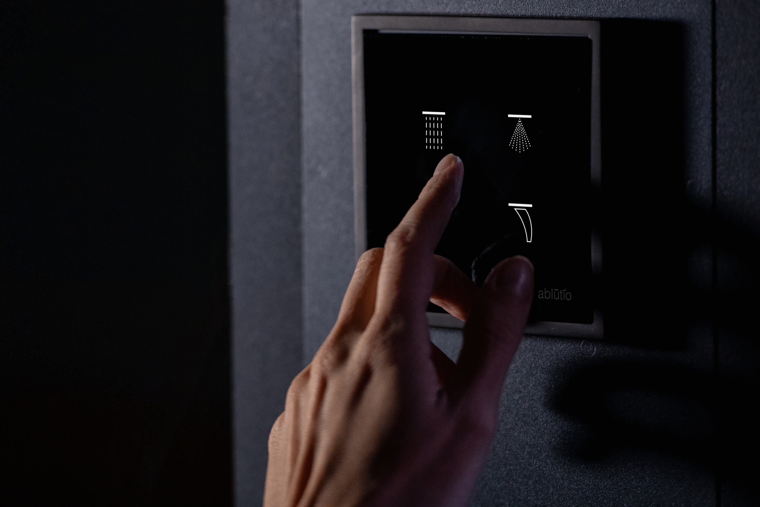 Shower Touch Instinct Shower Touch All-in-four